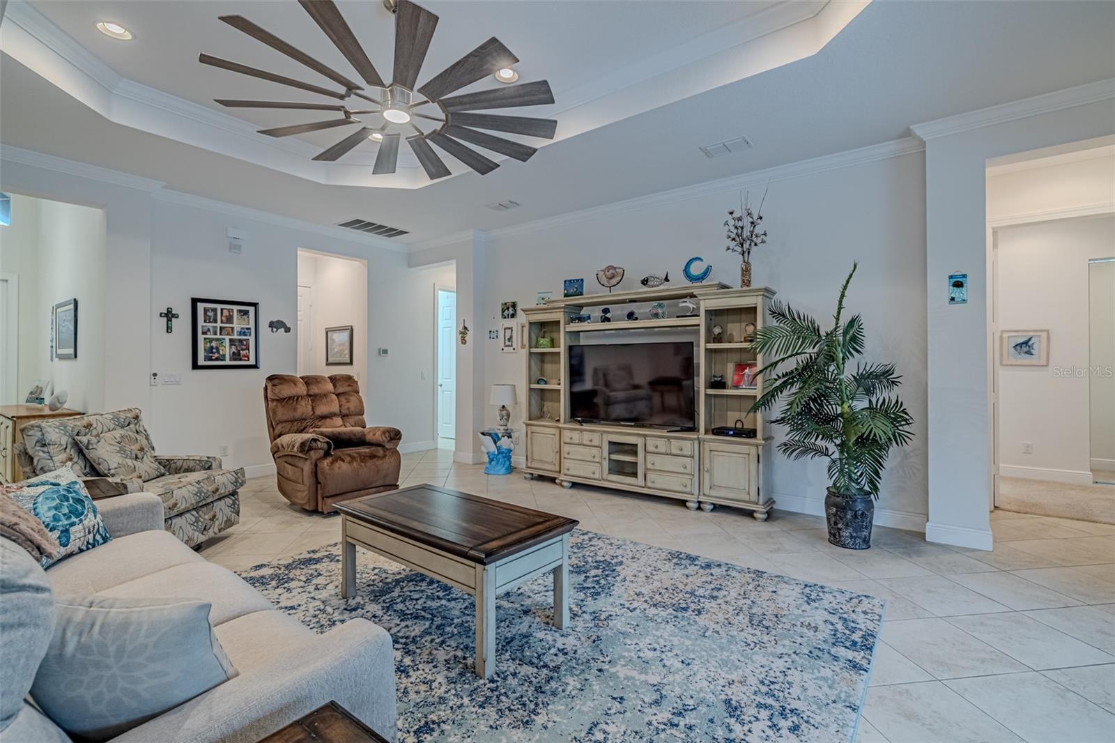 Listing photo id 30 for 16308 Garnet Glen Place
