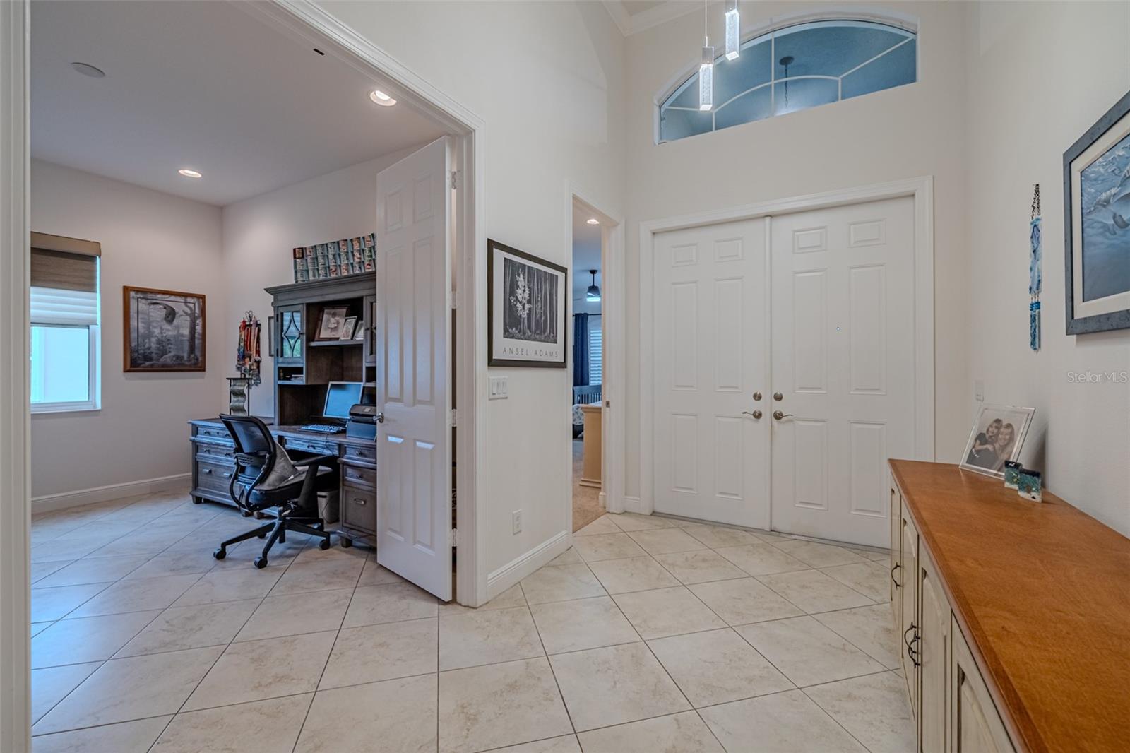 Listing photo id 4 for 16308 Garnet Glen Place
