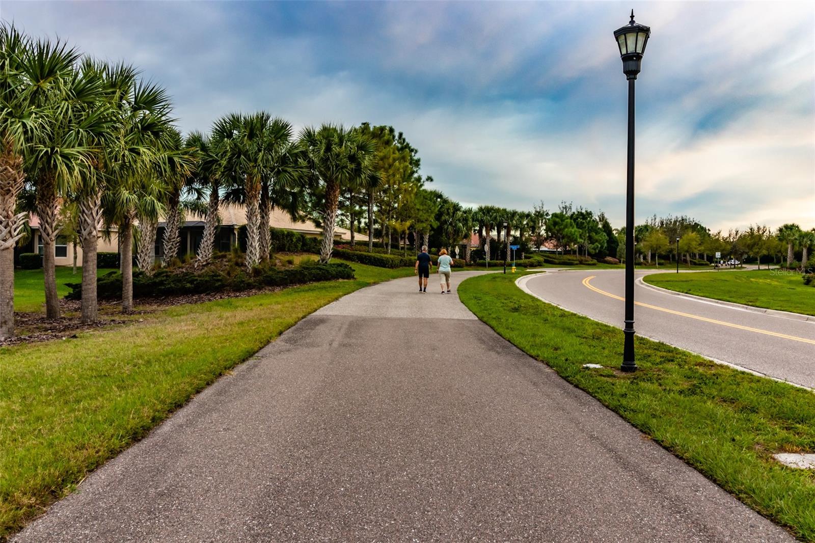 Listing photo id 73 for 16308 Garnet Glen Place