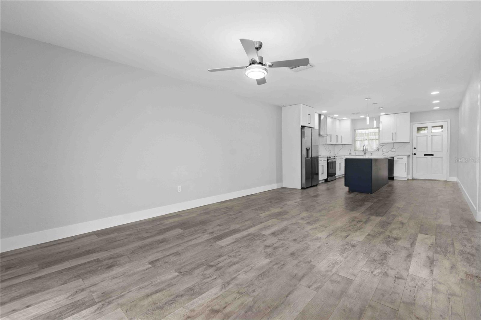Image 11 of 36 For 1421 Normandy Park Drive 2