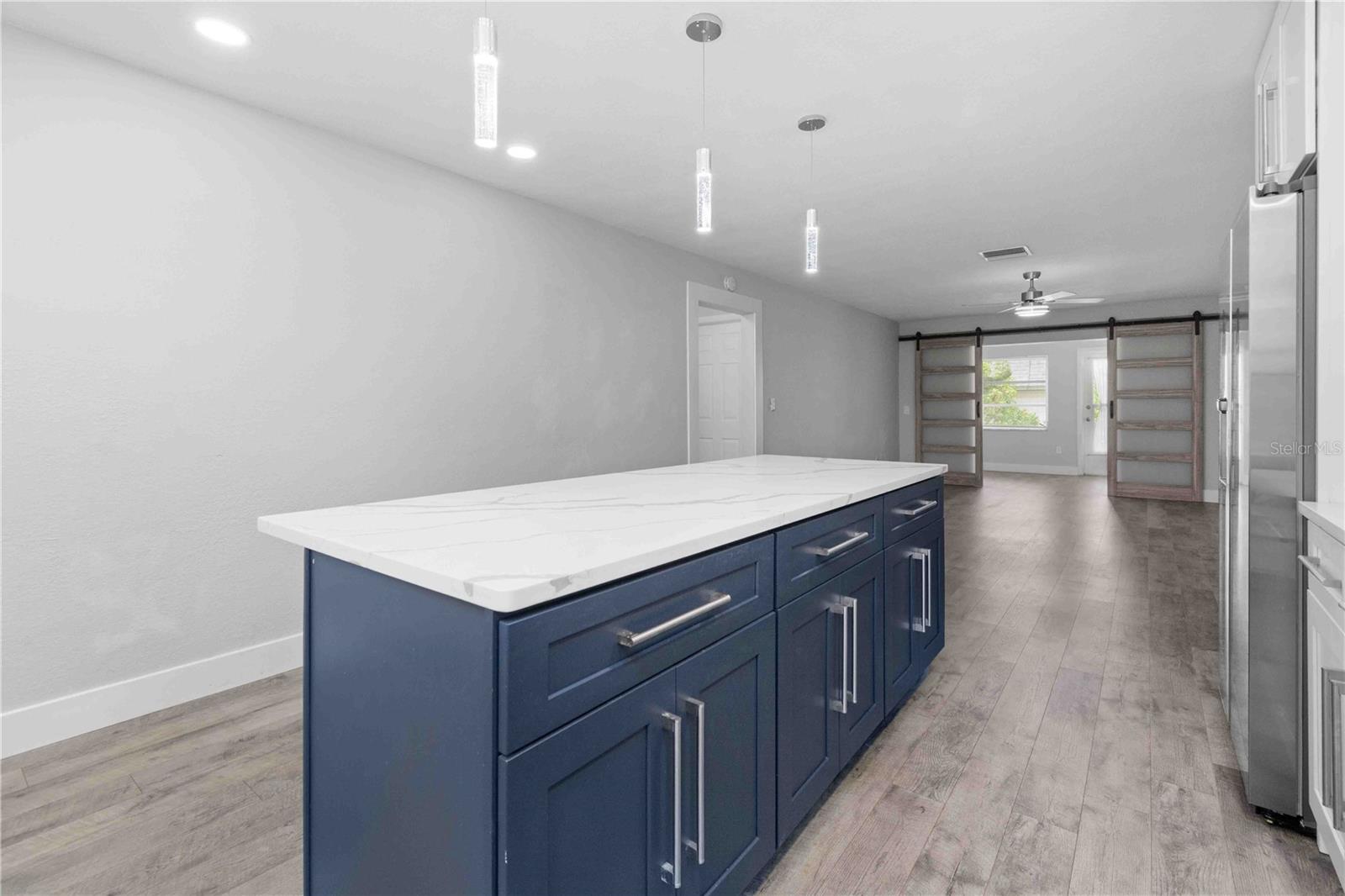 Image 8 of 36 For 1421 Normandy Park Drive 2