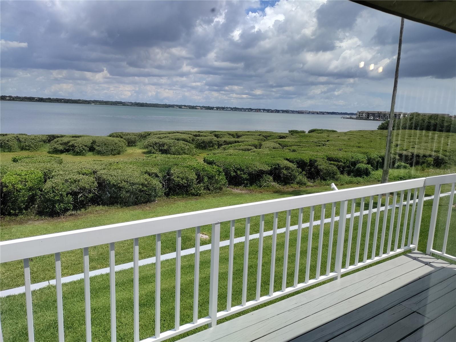 Image 15 of 16 For 1451 Gulf Boulevard 209