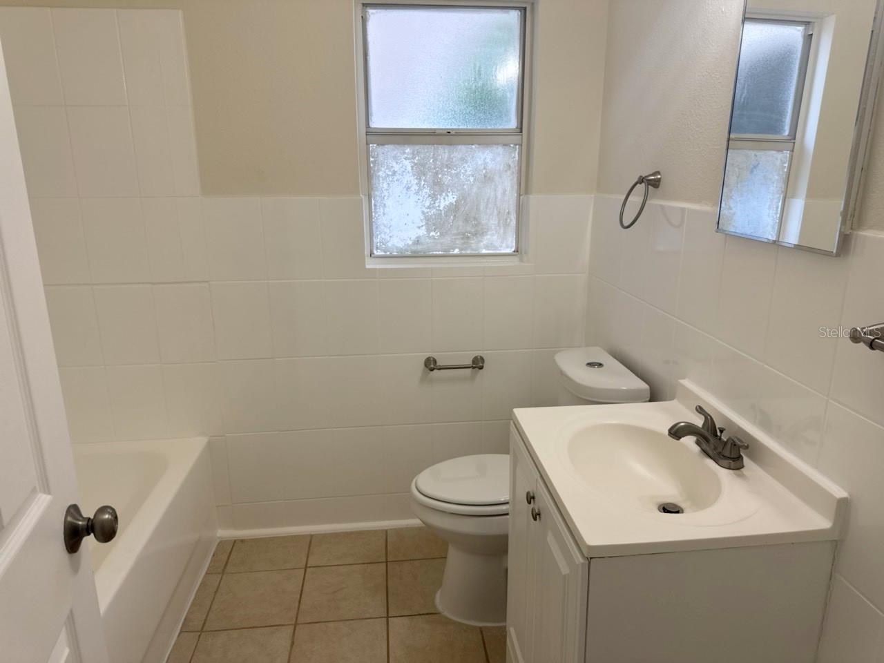 Image 4 of 14 For 4563 18th Avenue S