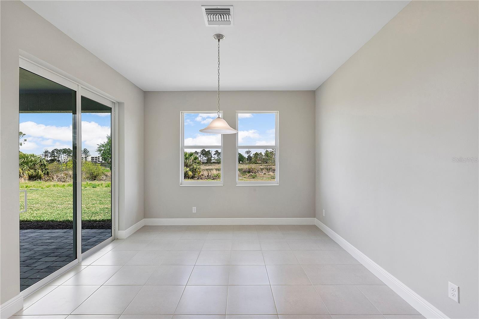 Image 18 of 23 For 44802 Kelsa Anne Loop