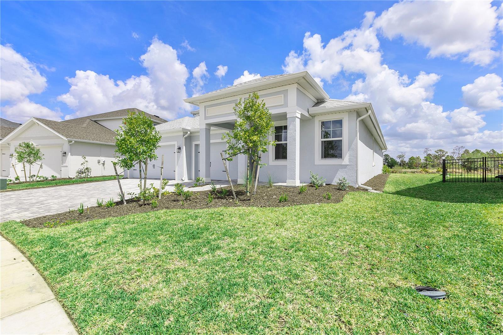 Image 2 of 23 For 44802 Kelsa Anne Loop