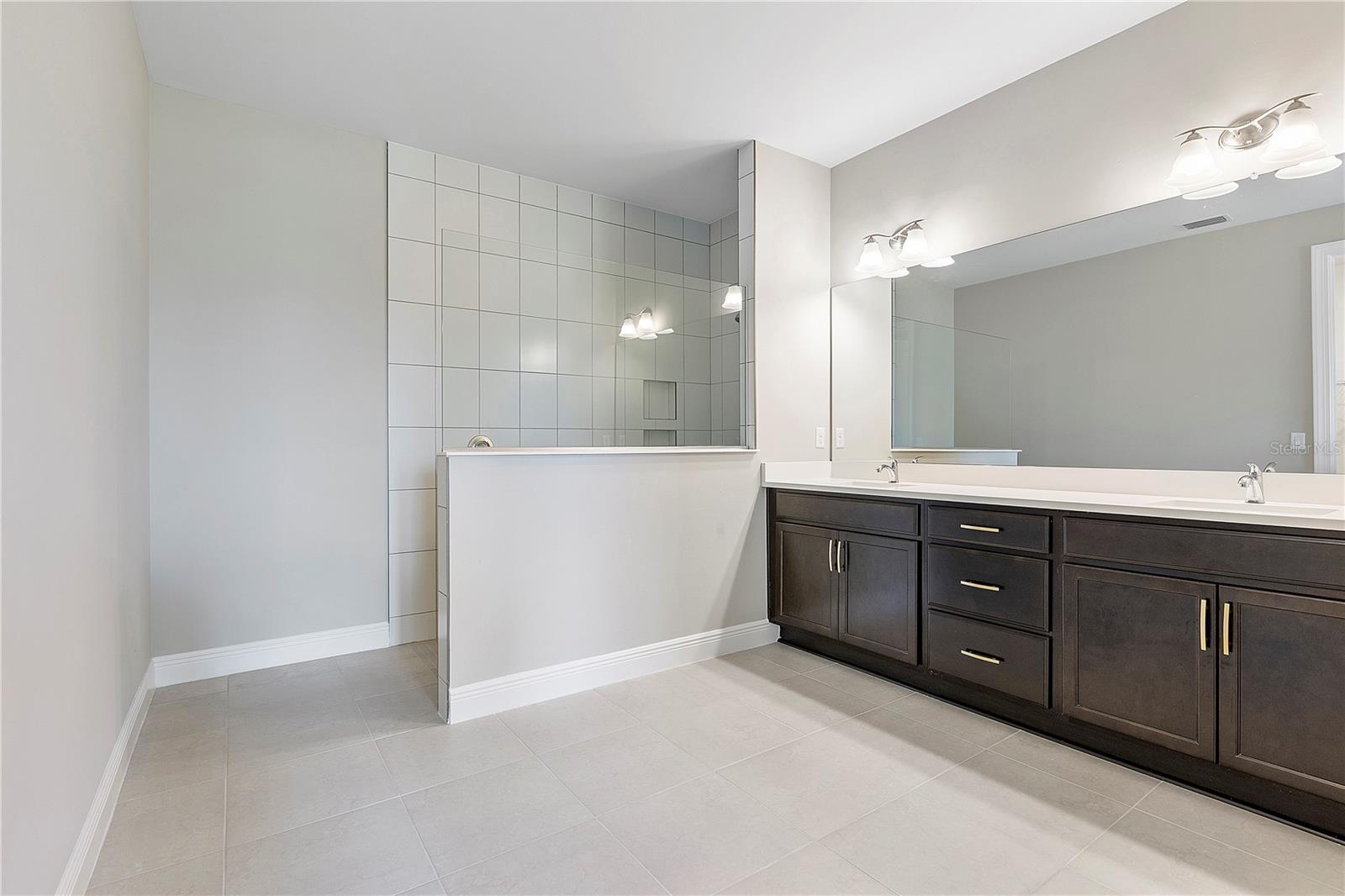 Image 20 of 23 For 44802 Kelsa Anne Loop