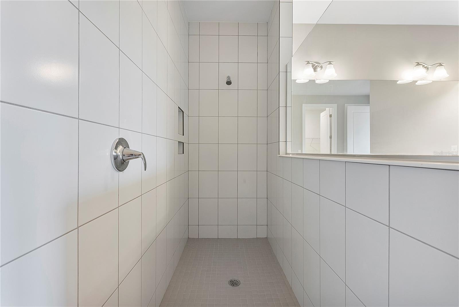 Image 21 of 23 For 44802 Kelsa Anne Loop