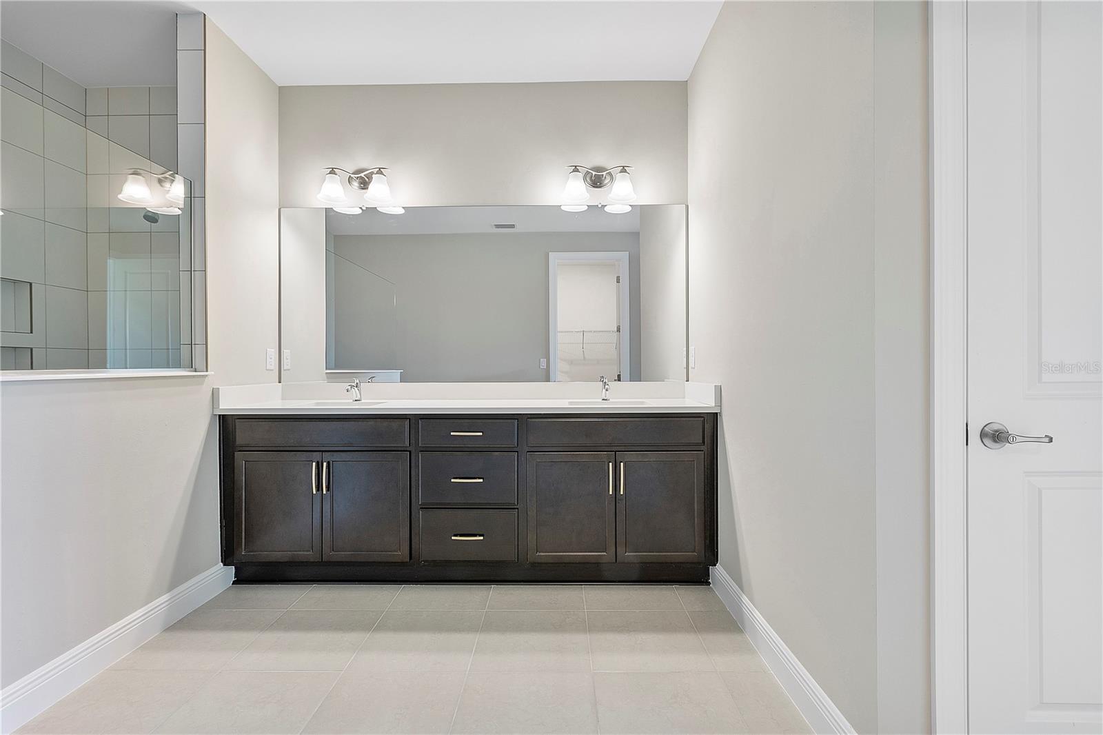 Image 22 of 23 For 44802 Kelsa Anne Loop