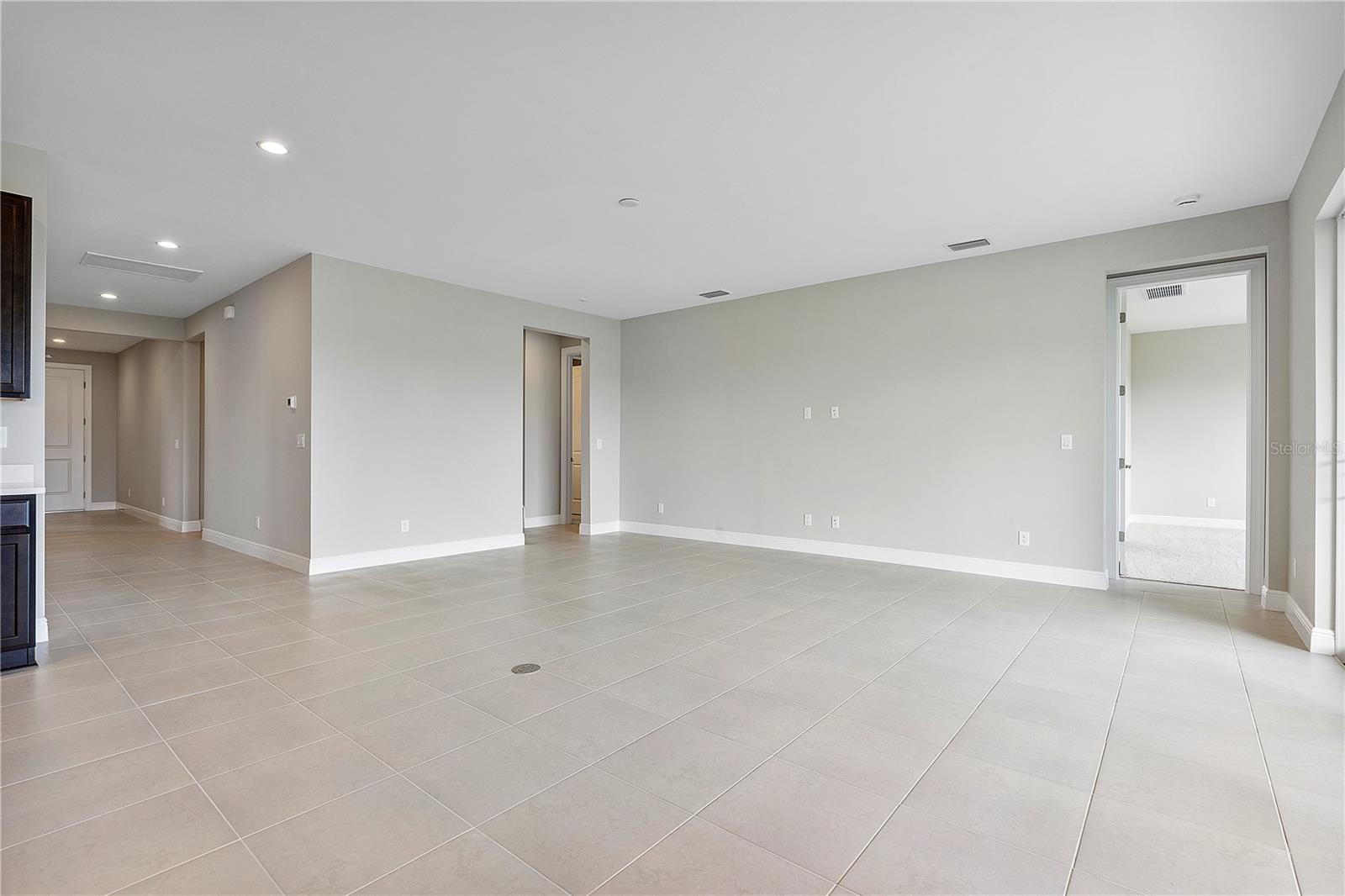 Image 8 of 23 For 44802 Kelsa Anne Loop