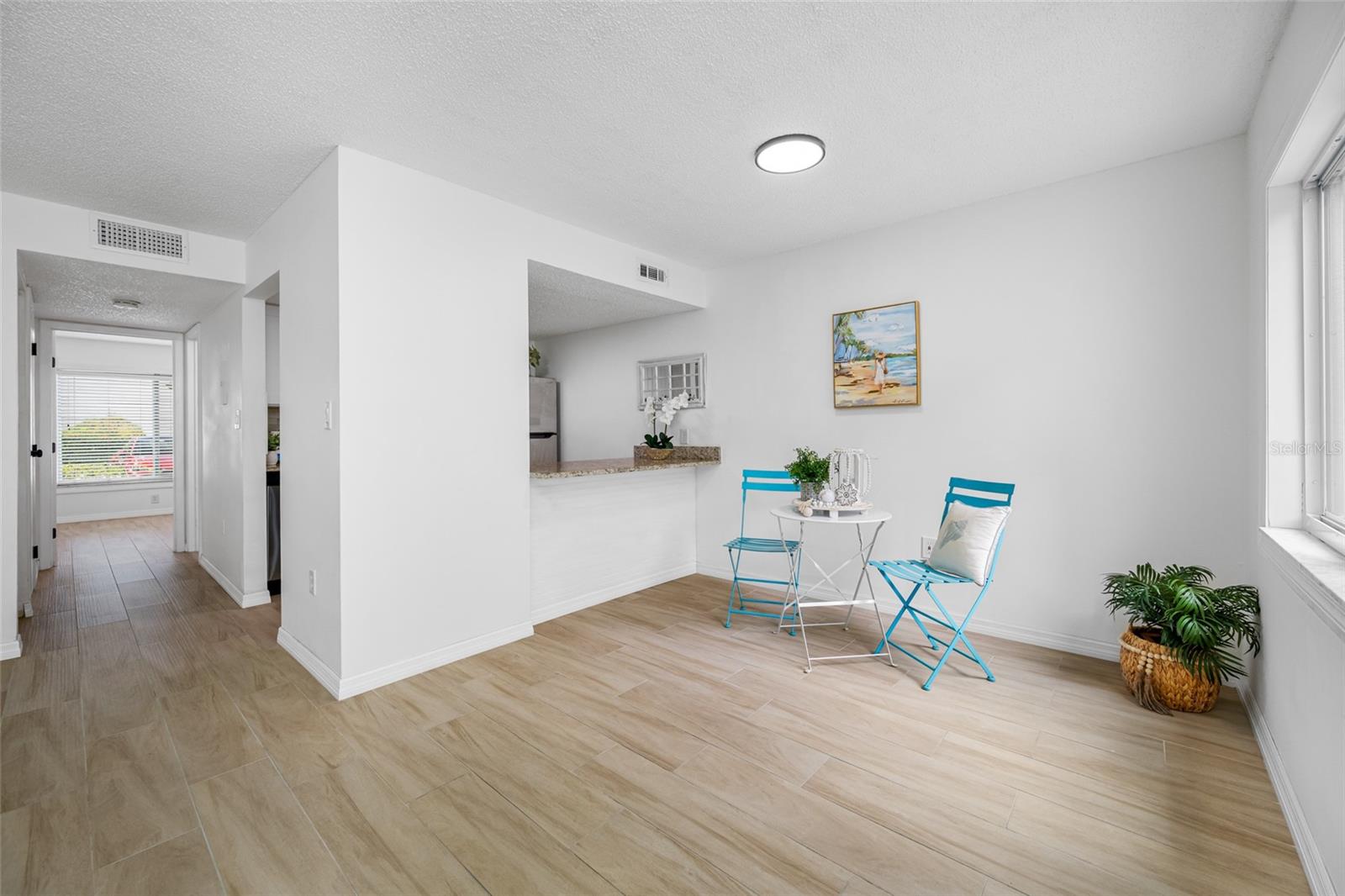 Image 11 of 47 For 4215 Bay Drive 1807b