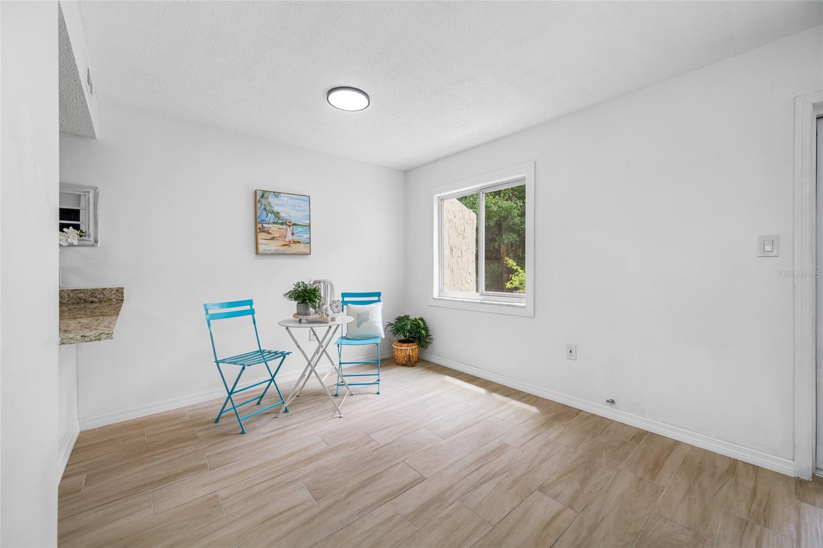 Image 12 of 47 For 4215 Bay Drive 1807b