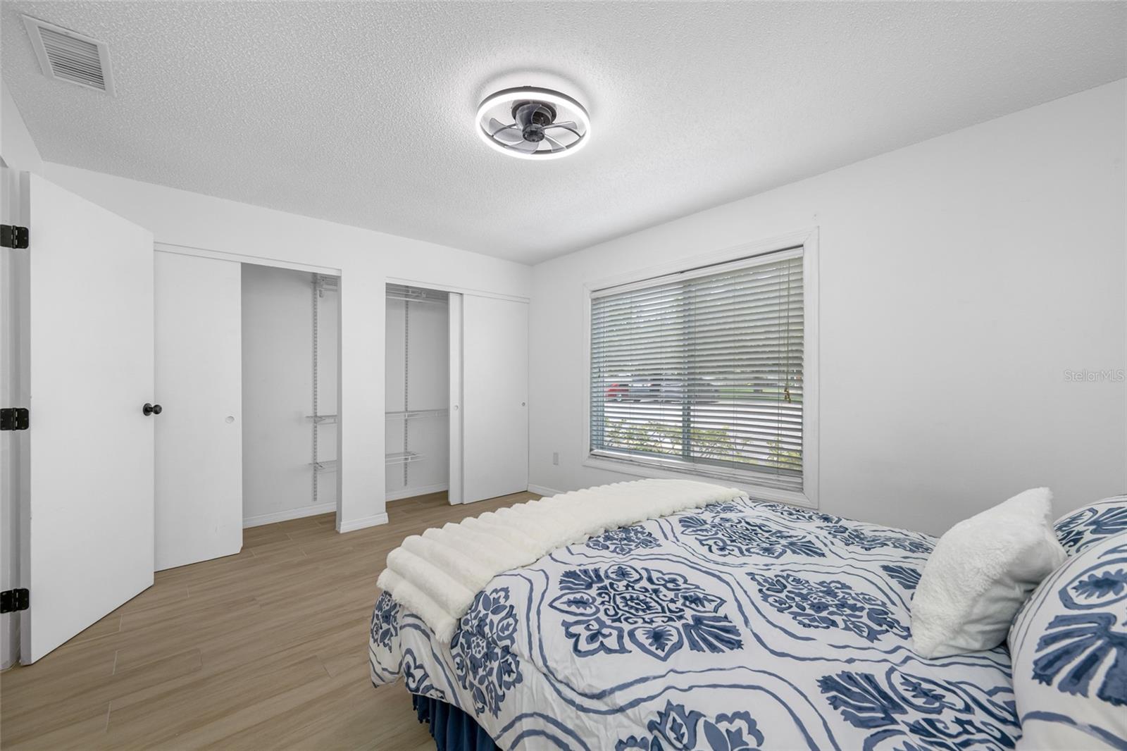 Image 21 of 47 For 4215 Bay Drive 1807b