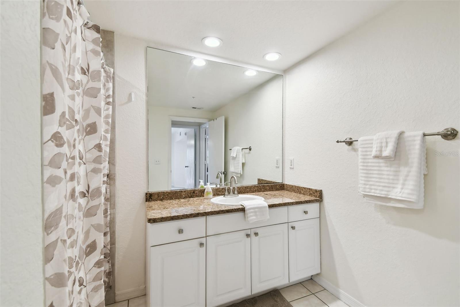 Image 29 of 42 For 504 Armenia Avenue 1329b
