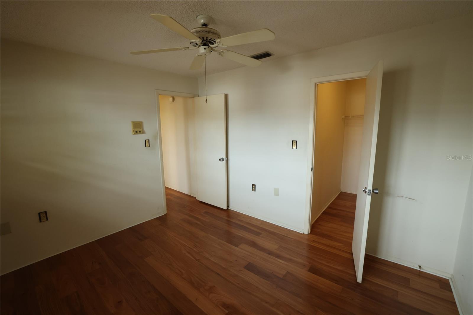 Image 11 of 33 For 7132 Box Elder Drive