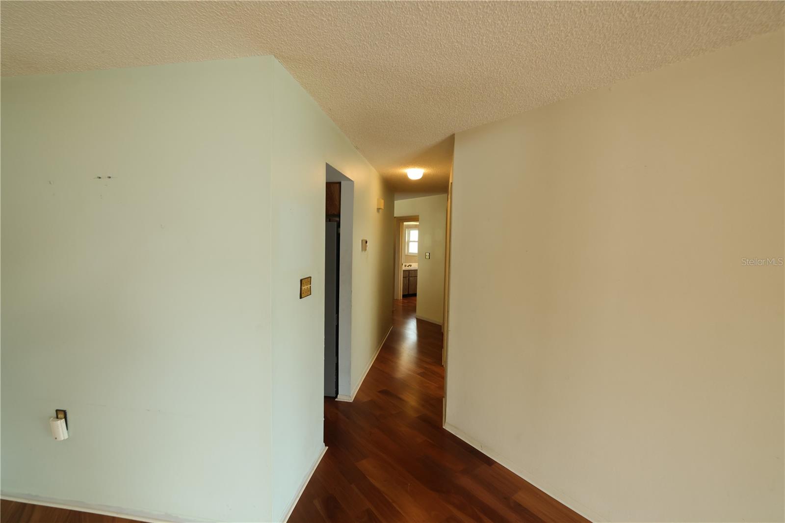 Image 22 of 33 For 7132 Box Elder Drive