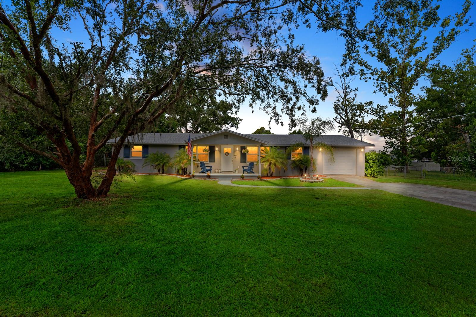 Image 2 of 31 For 12217 Victor Lane