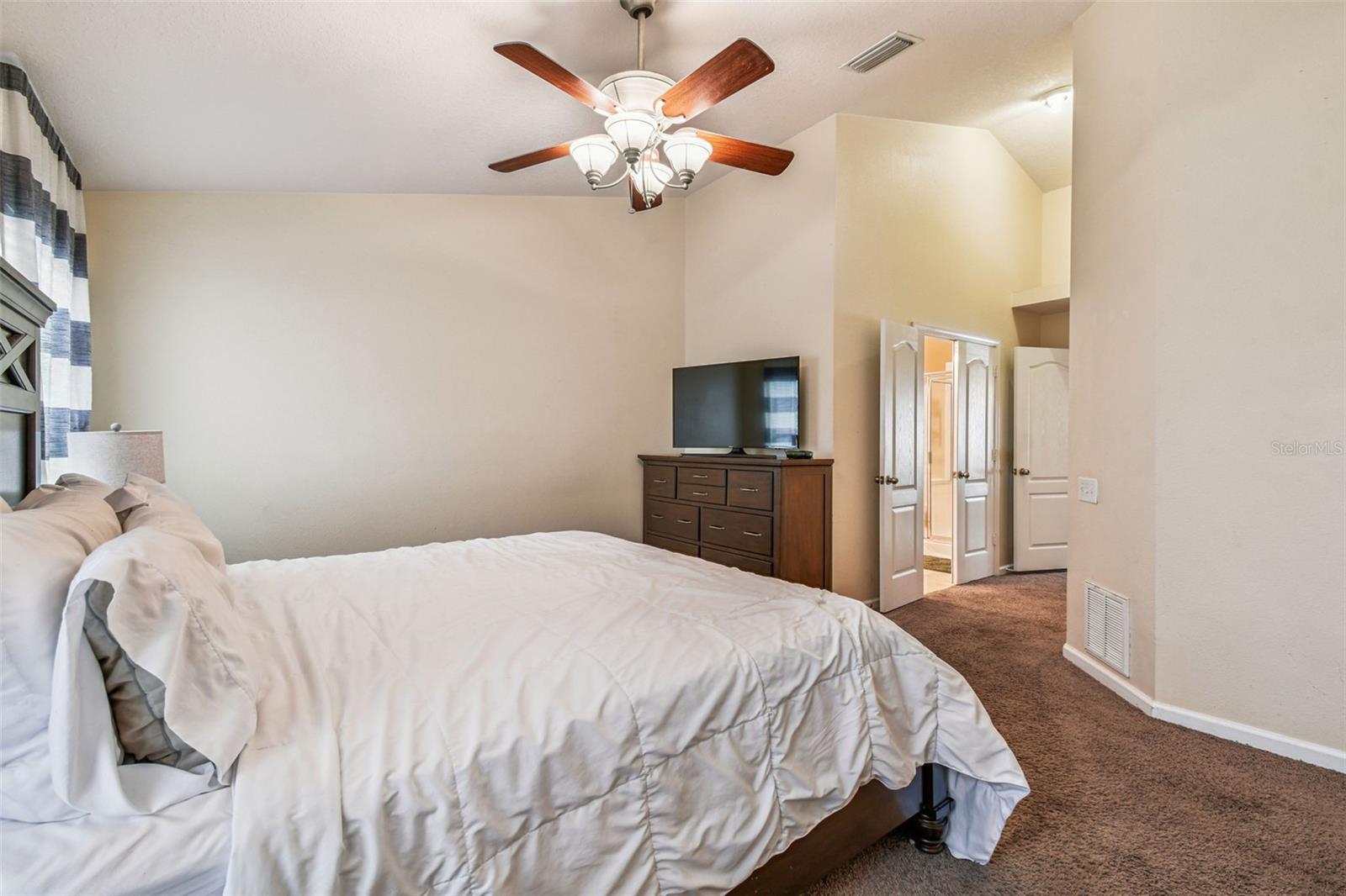 Image 24 of 66 For 7653 Outerbridge Street