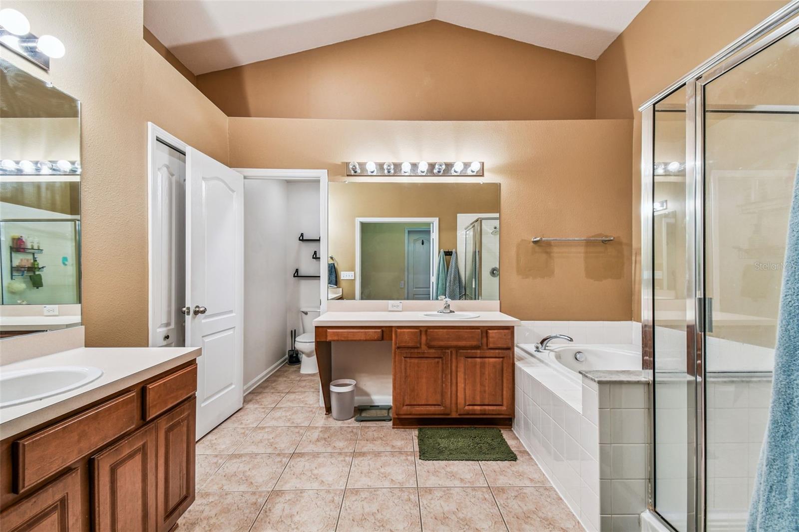 Image 25 of 66 For 7653 Outerbridge Street