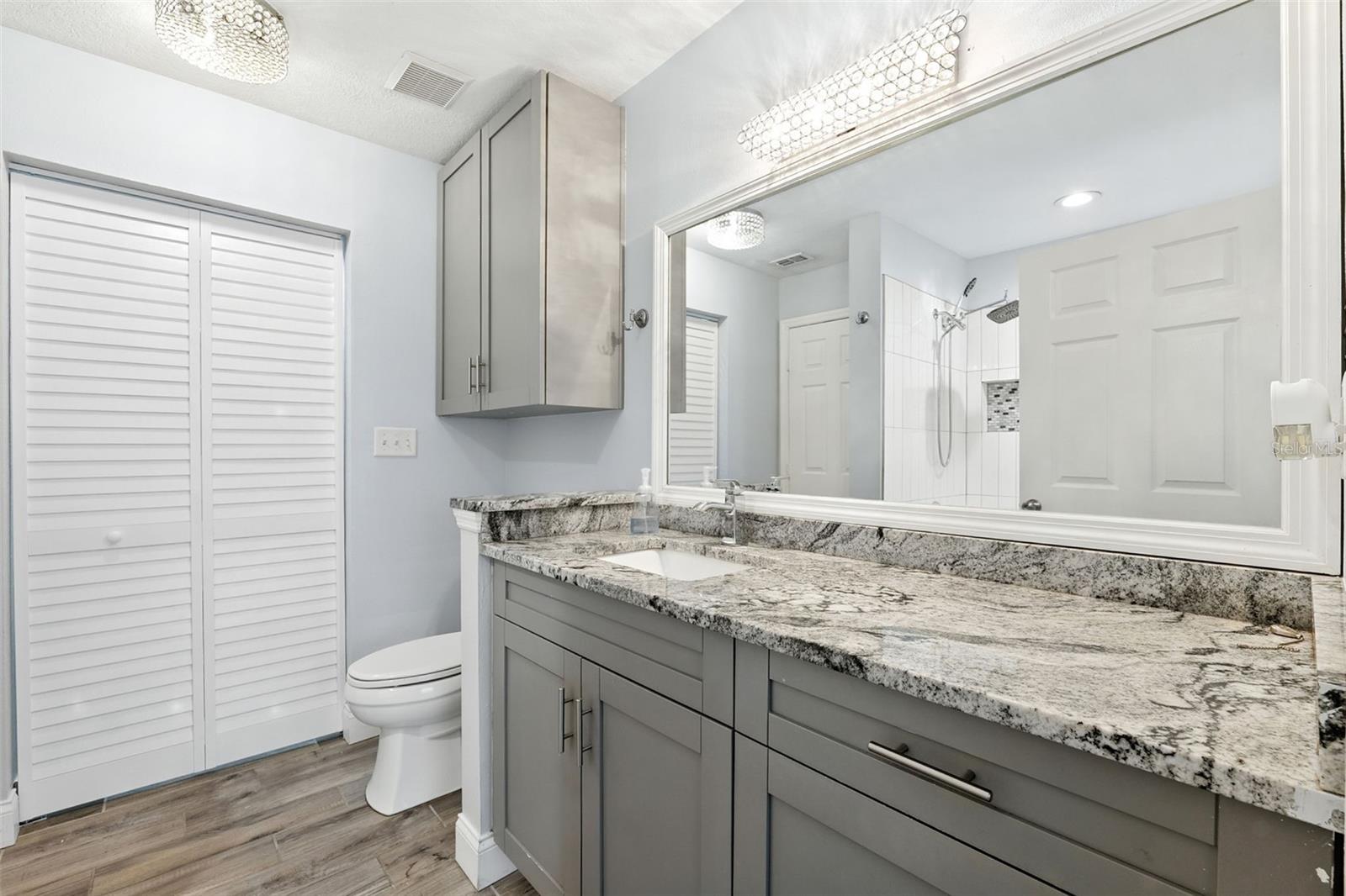 Image 17 of 27 For 9368 Lake Chase Island Way 9368