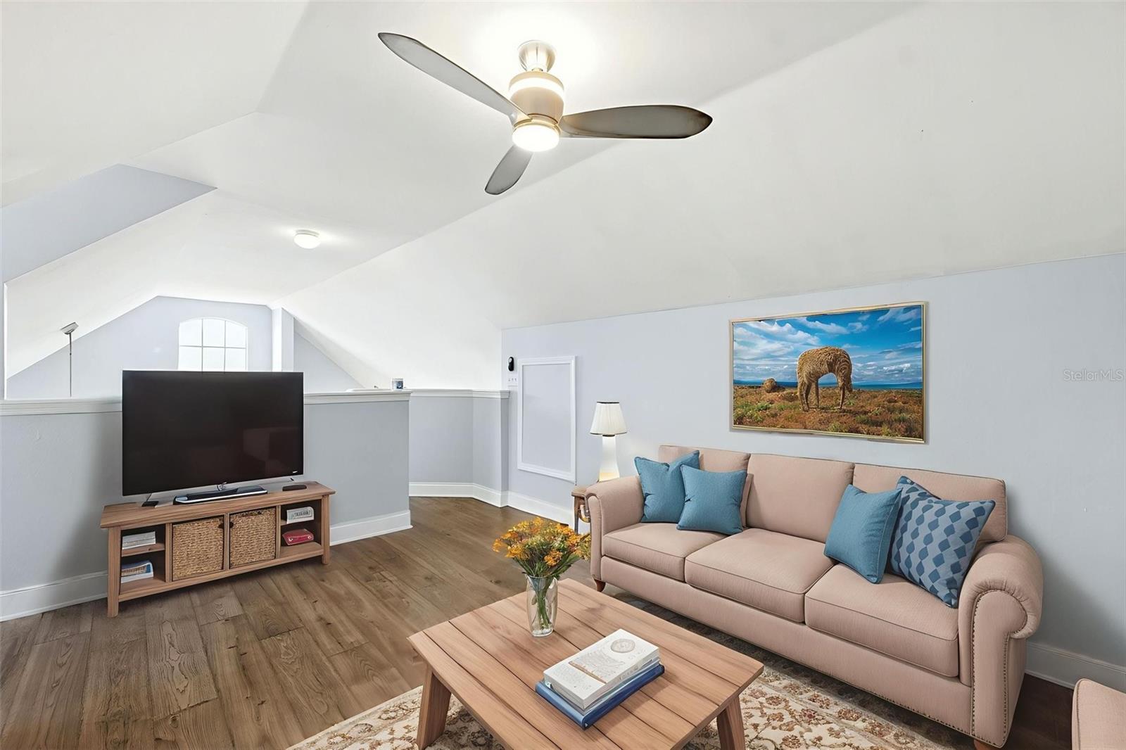 Image 24 of 27 For 9368 Lake Chase Island Way 9368