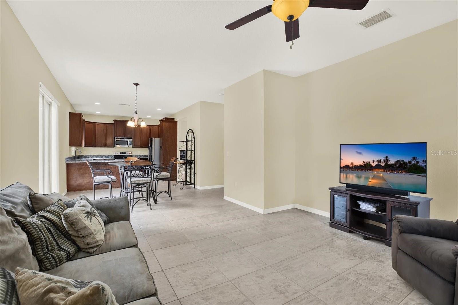 Image 17 of 54 For 27540 Stonecreek Way