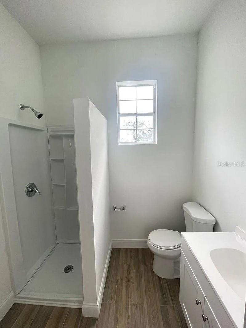 Image 19 of 23 For 2212 32nd Avenue E