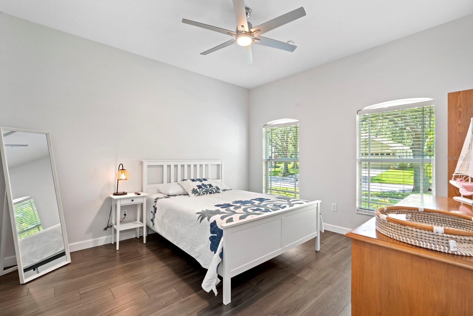 Image 31 of 62 For 1414 Emerald Hill Way