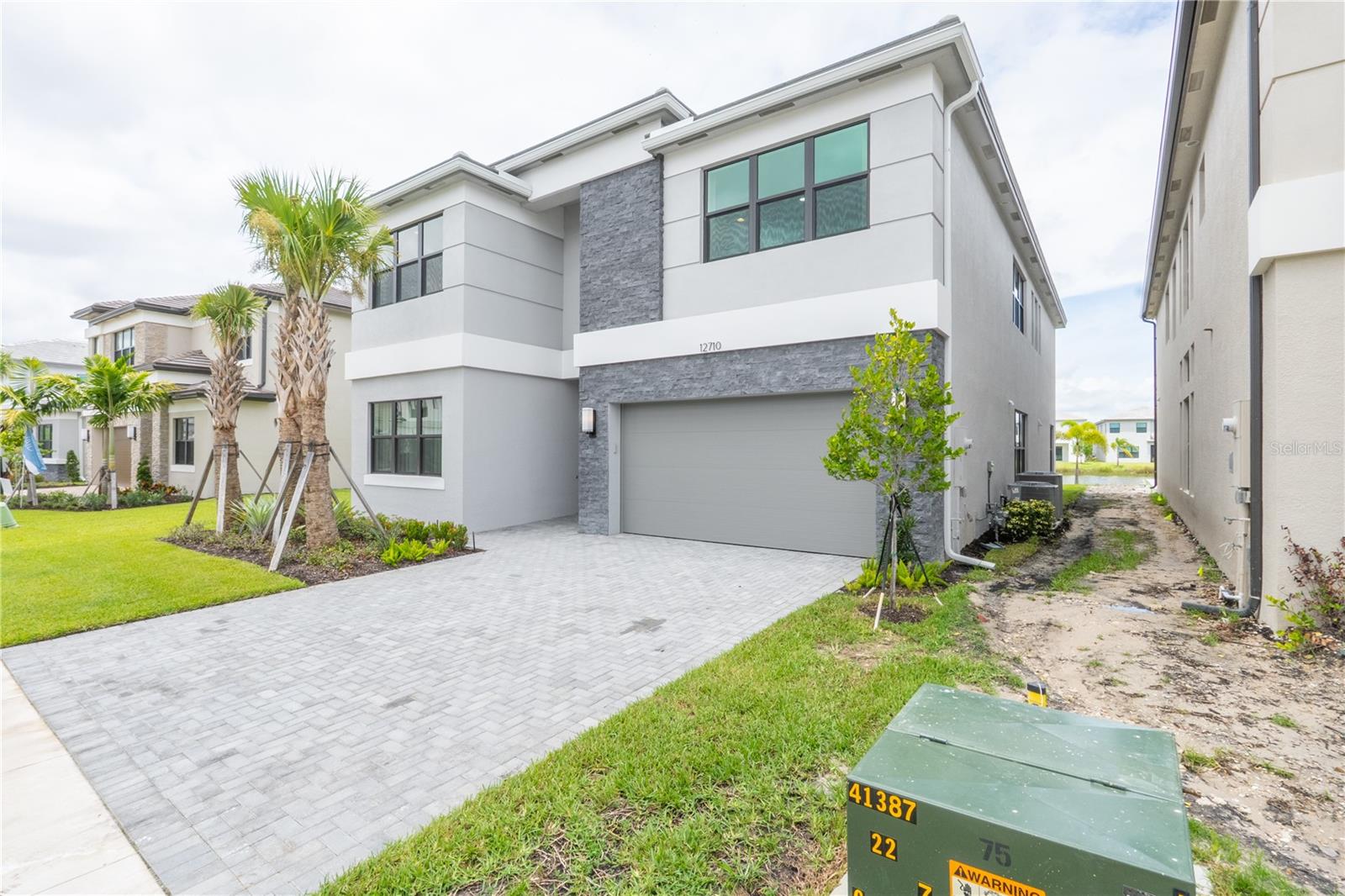 Image 2 of 100 For 12710 Caballo Court