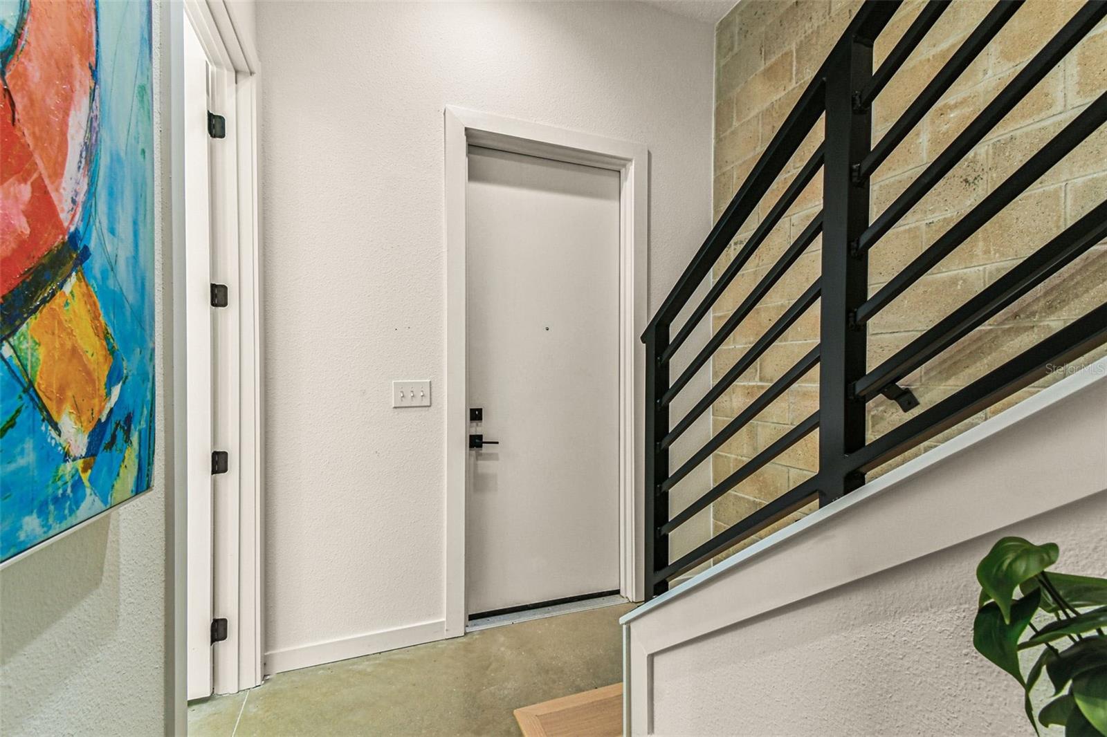 Image 14 of 88 For 1218 Kay Street 12