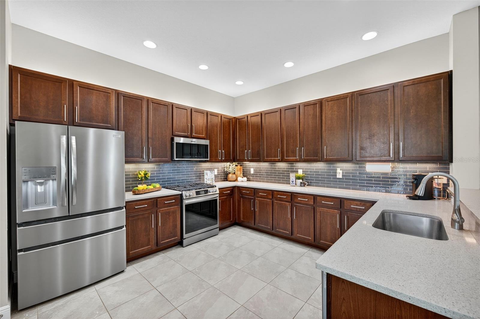 Image 13 of 77 For 2871 Tarragona Way