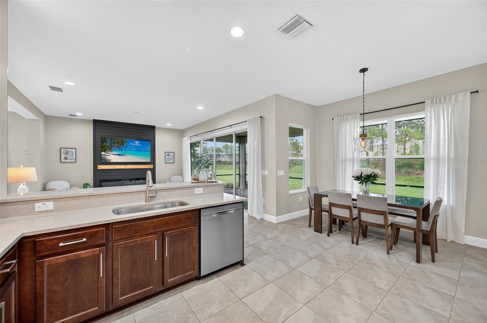 Image 15 of 77 For 2871 Tarragona Way