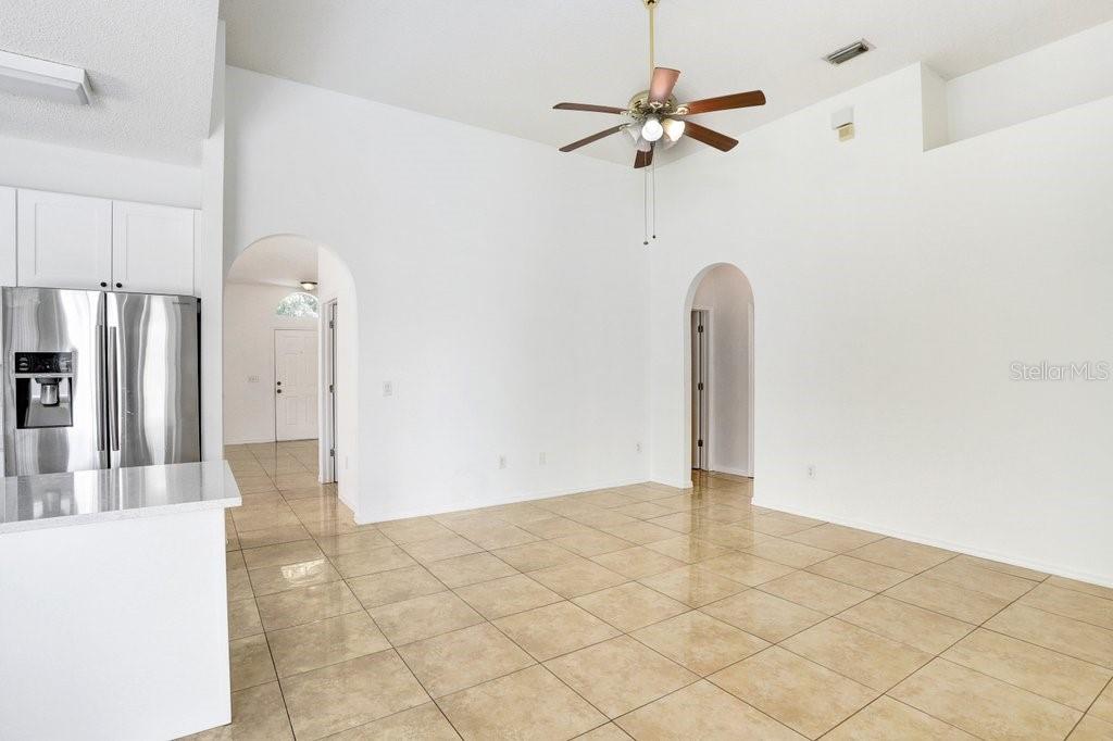 Image 13 of 29 For 930 Grand Canyon Drive