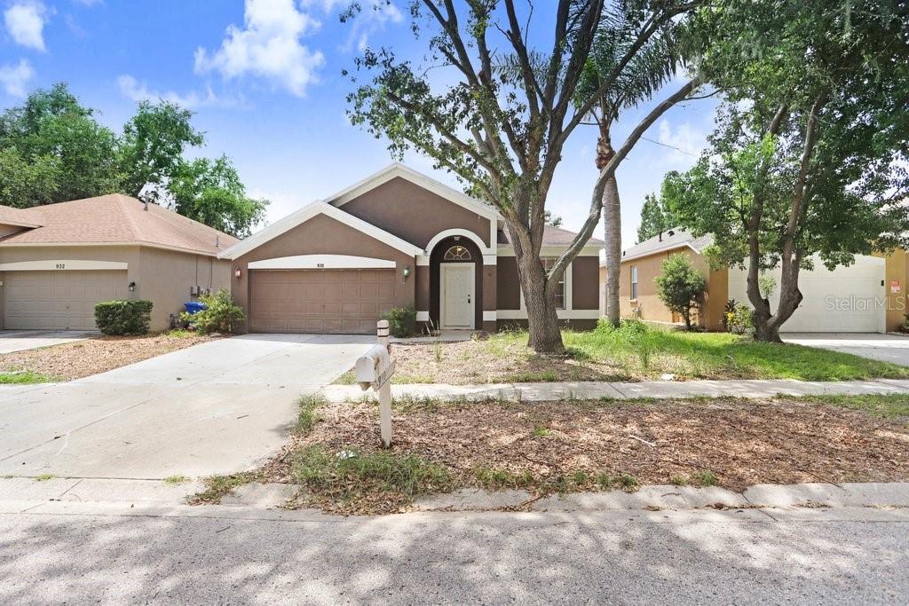 Image 2 of 29 For 930 Grand Canyon Drive