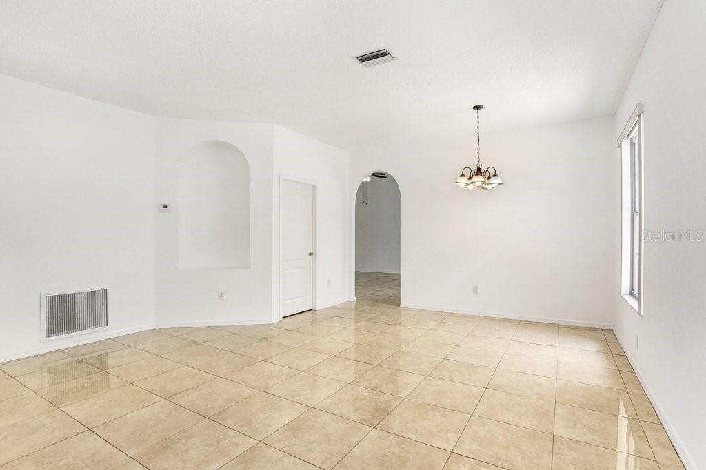 Image 5 of 29 For 930 Grand Canyon Drive