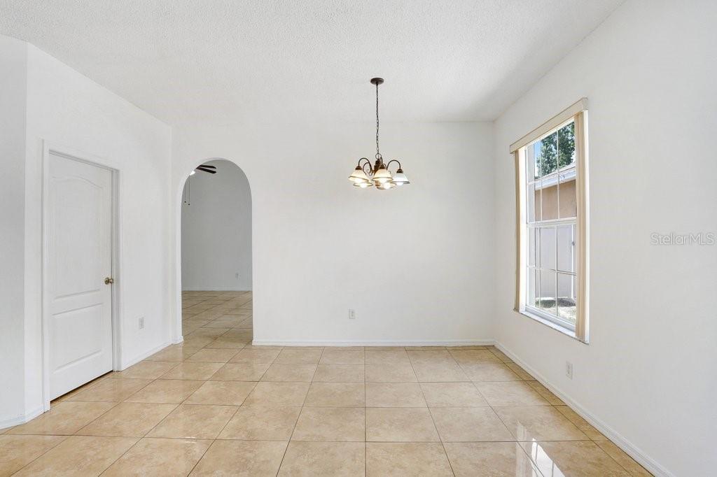 Image 7 of 29 For 930 Grand Canyon Drive