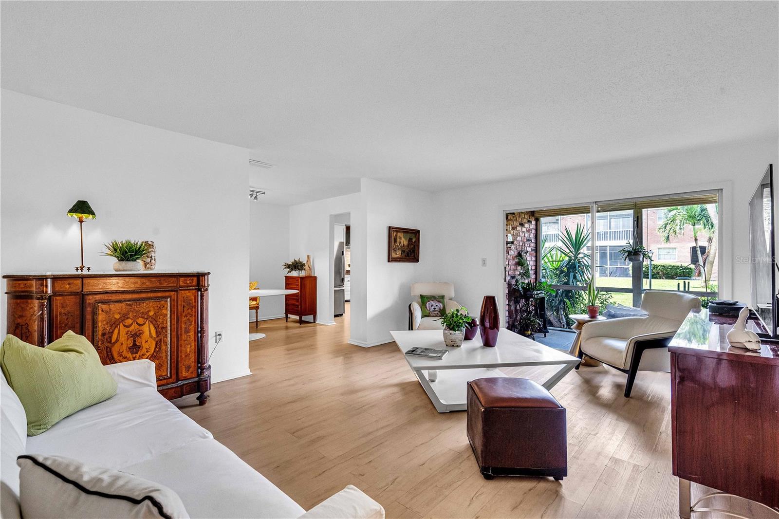 Image 4 of 27 For 3847 35th Way S 105