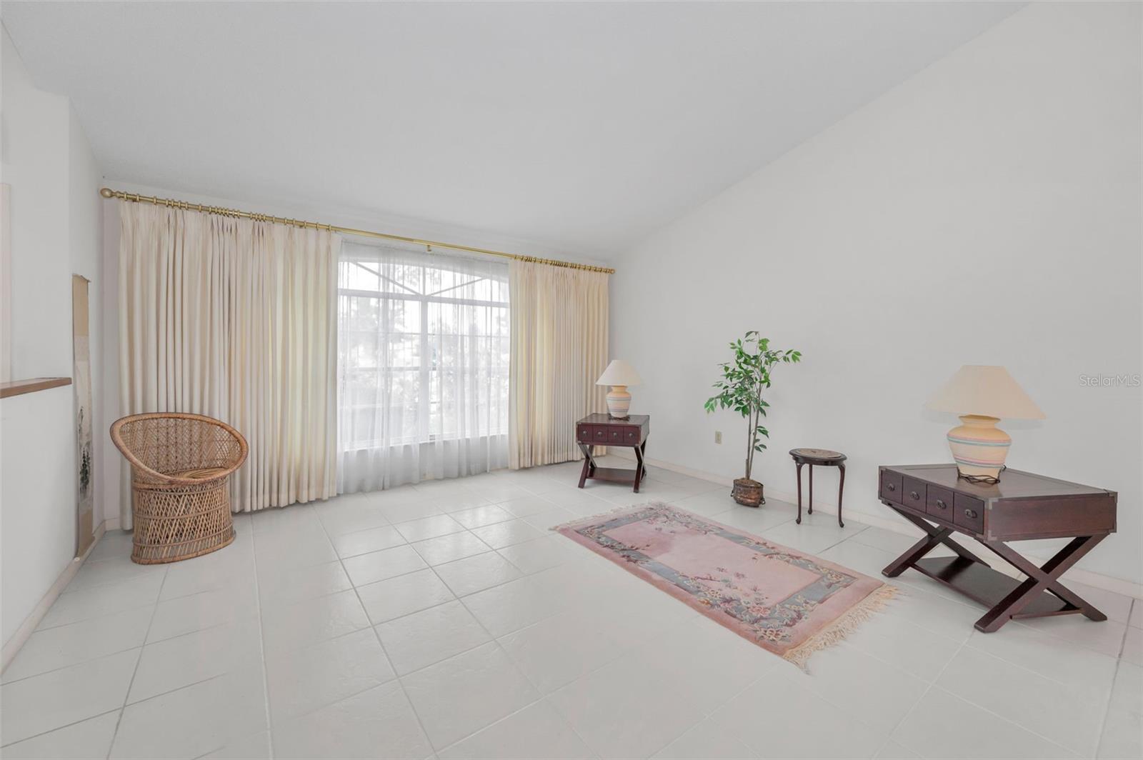 Image 10 of 80 For 2796 Challenger Drive