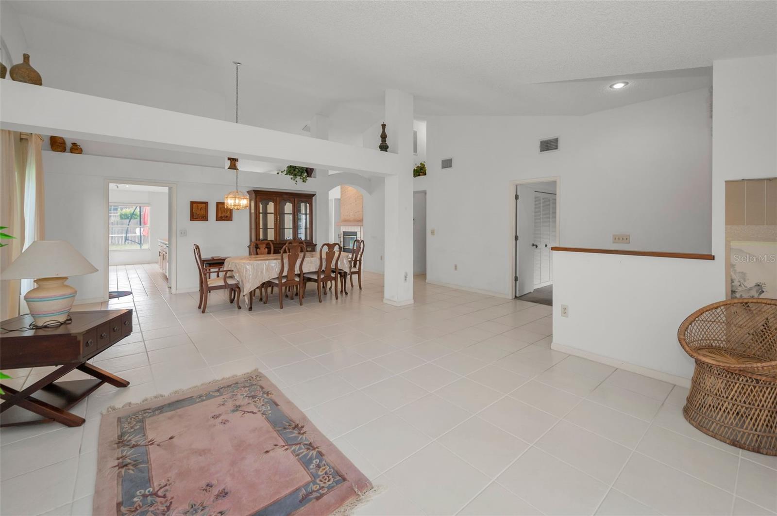 Image 12 of 80 For 2796 Challenger Drive
