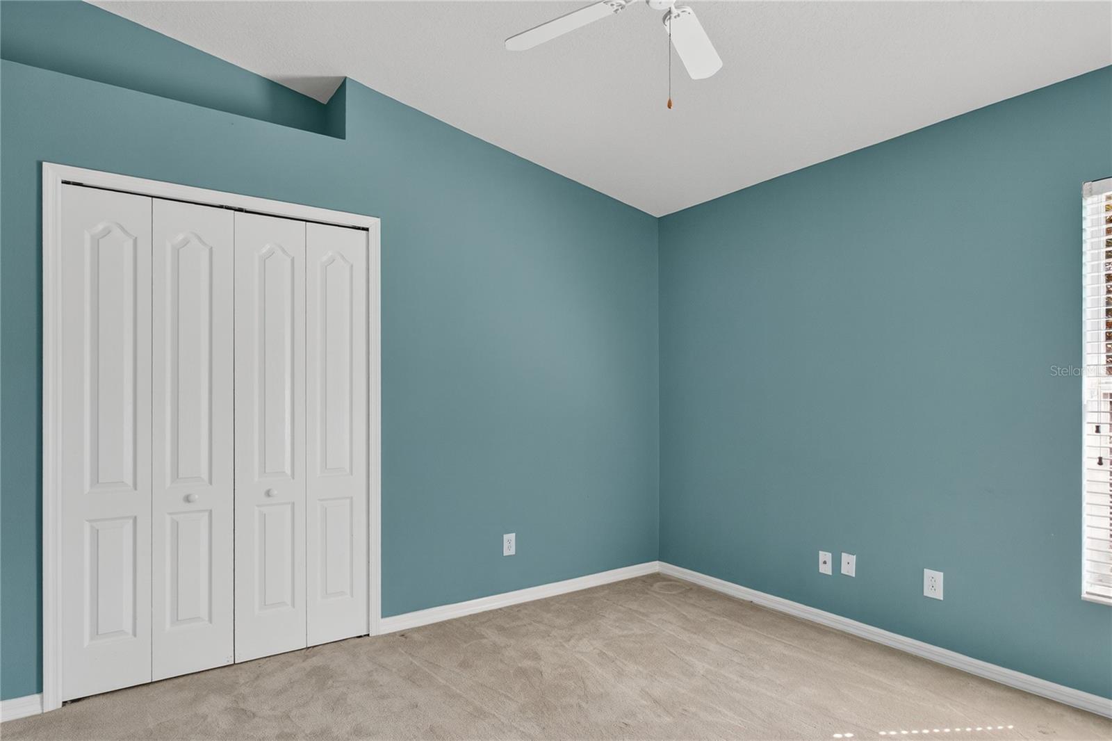 Image 15 of 37 For 488 Bridle Path Way