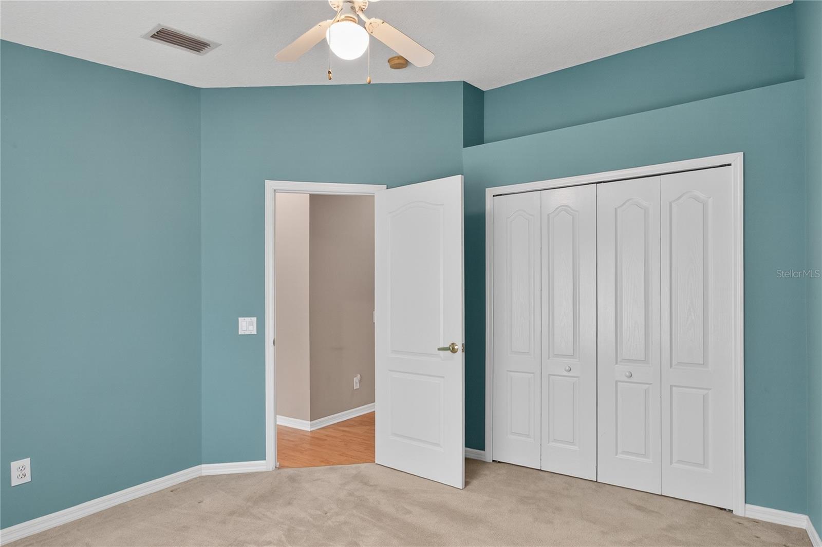 Image 22 of 37 For 488 Bridle Path Way