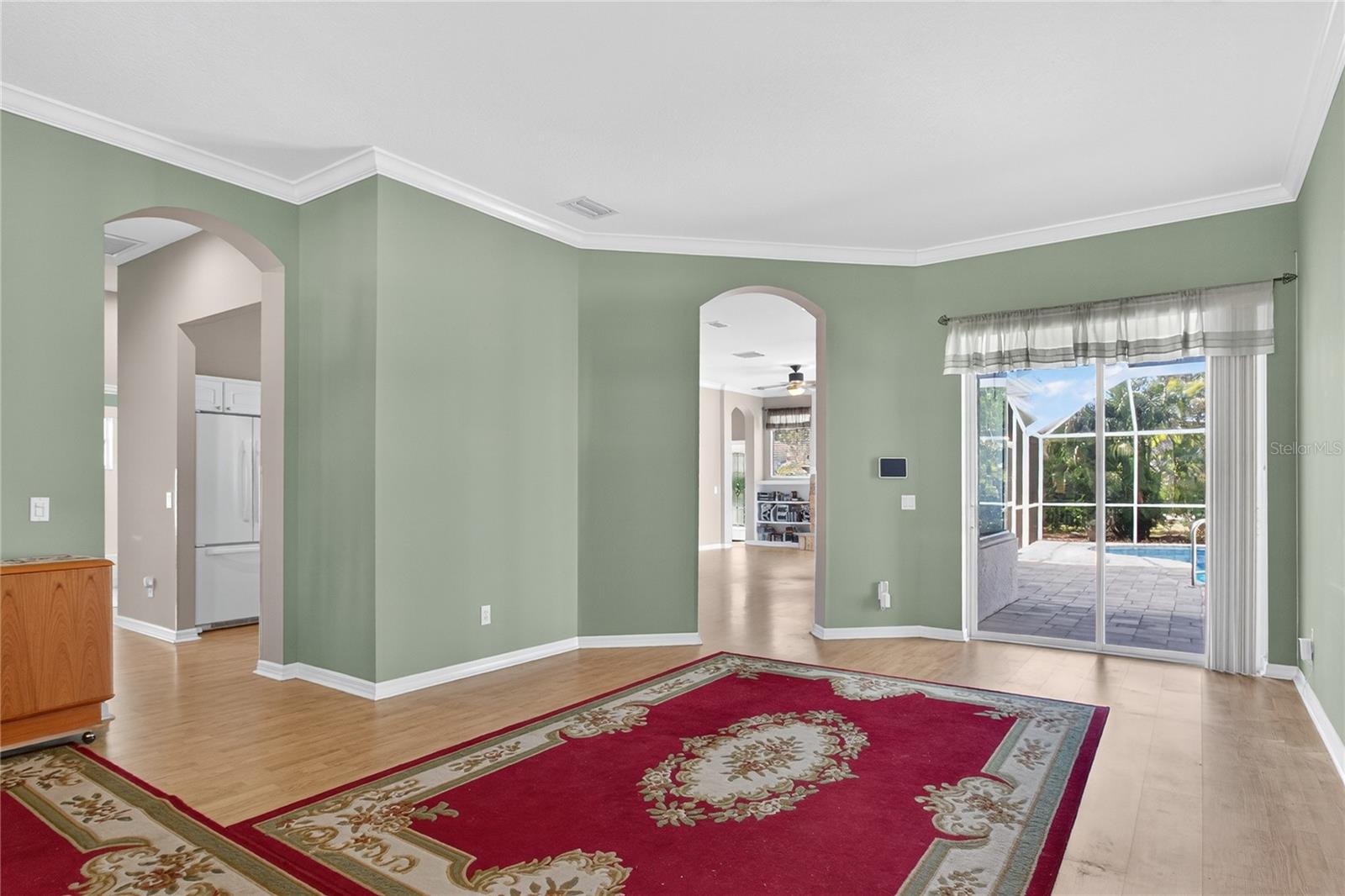 Image 4 of 37 For 488 Bridle Path Way