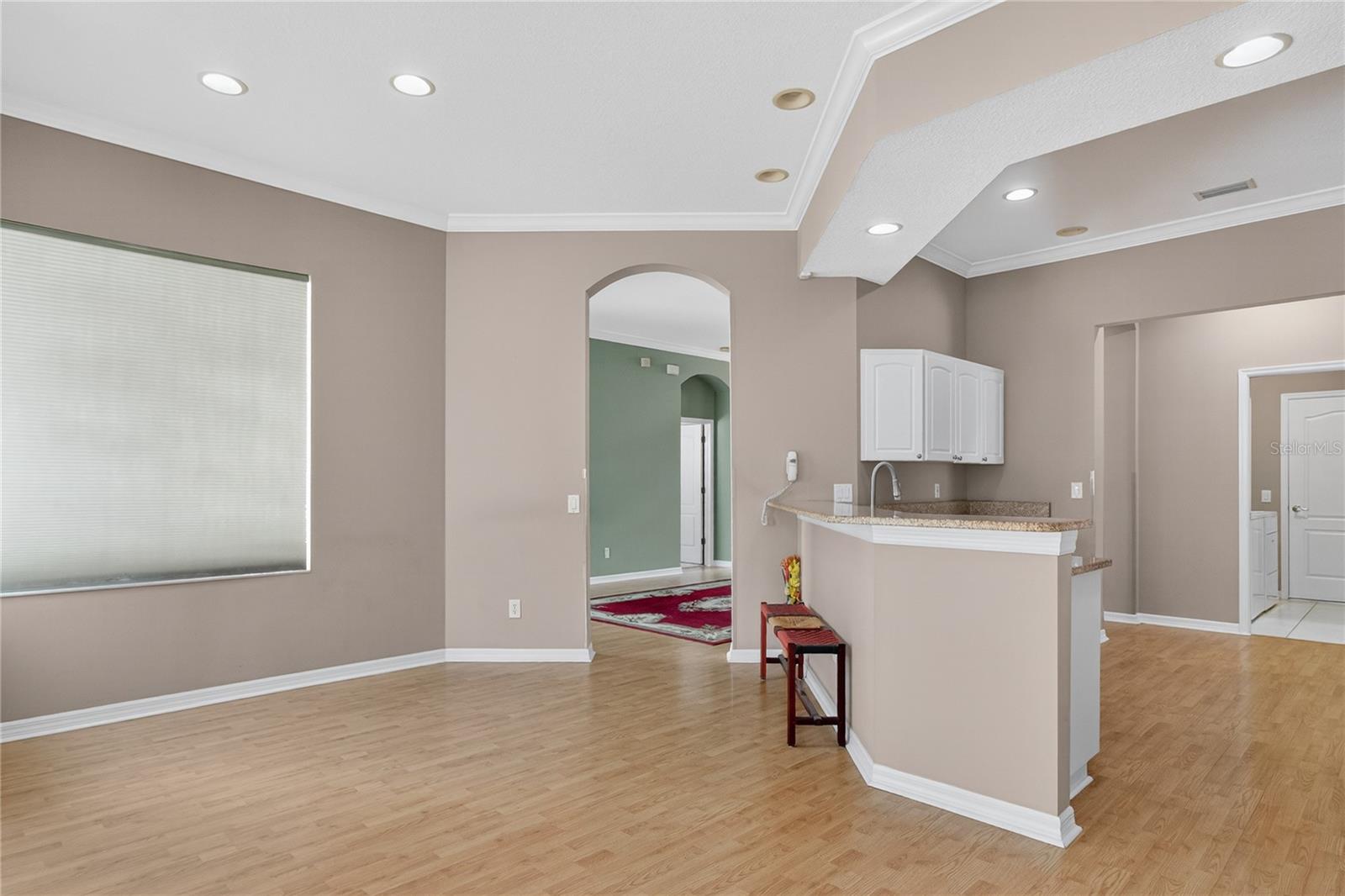 Image 7 of 37 For 488 Bridle Path Way