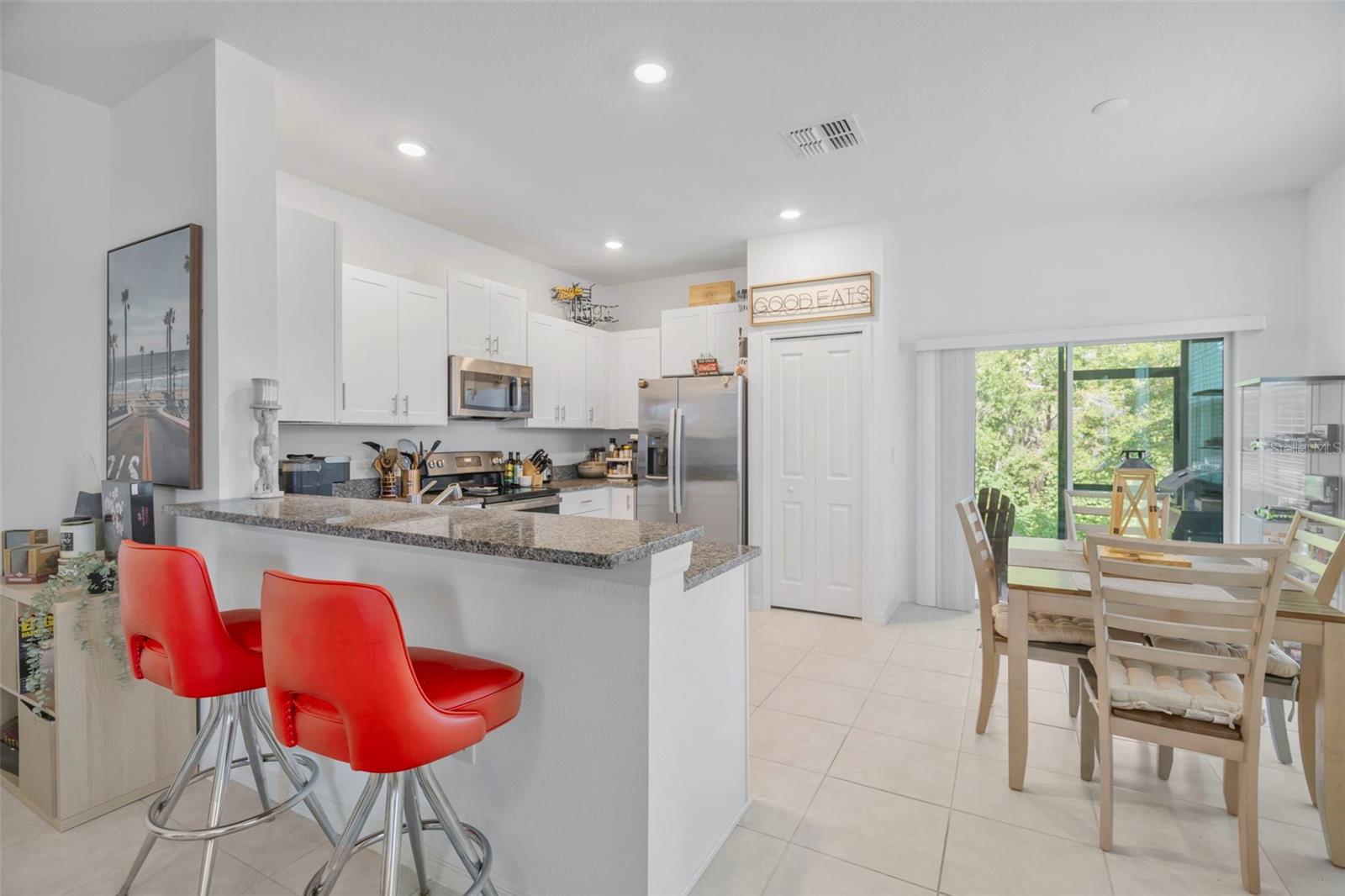 Image 11 of 40 For 6033 Acara Lane