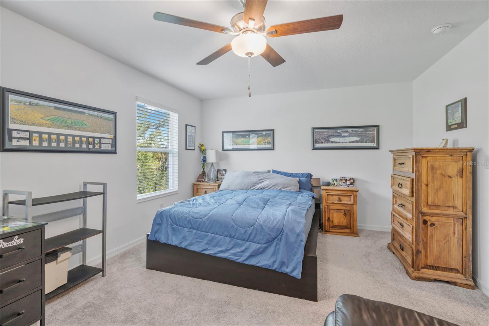 Image 19 of 40 For 6033 Acara Lane