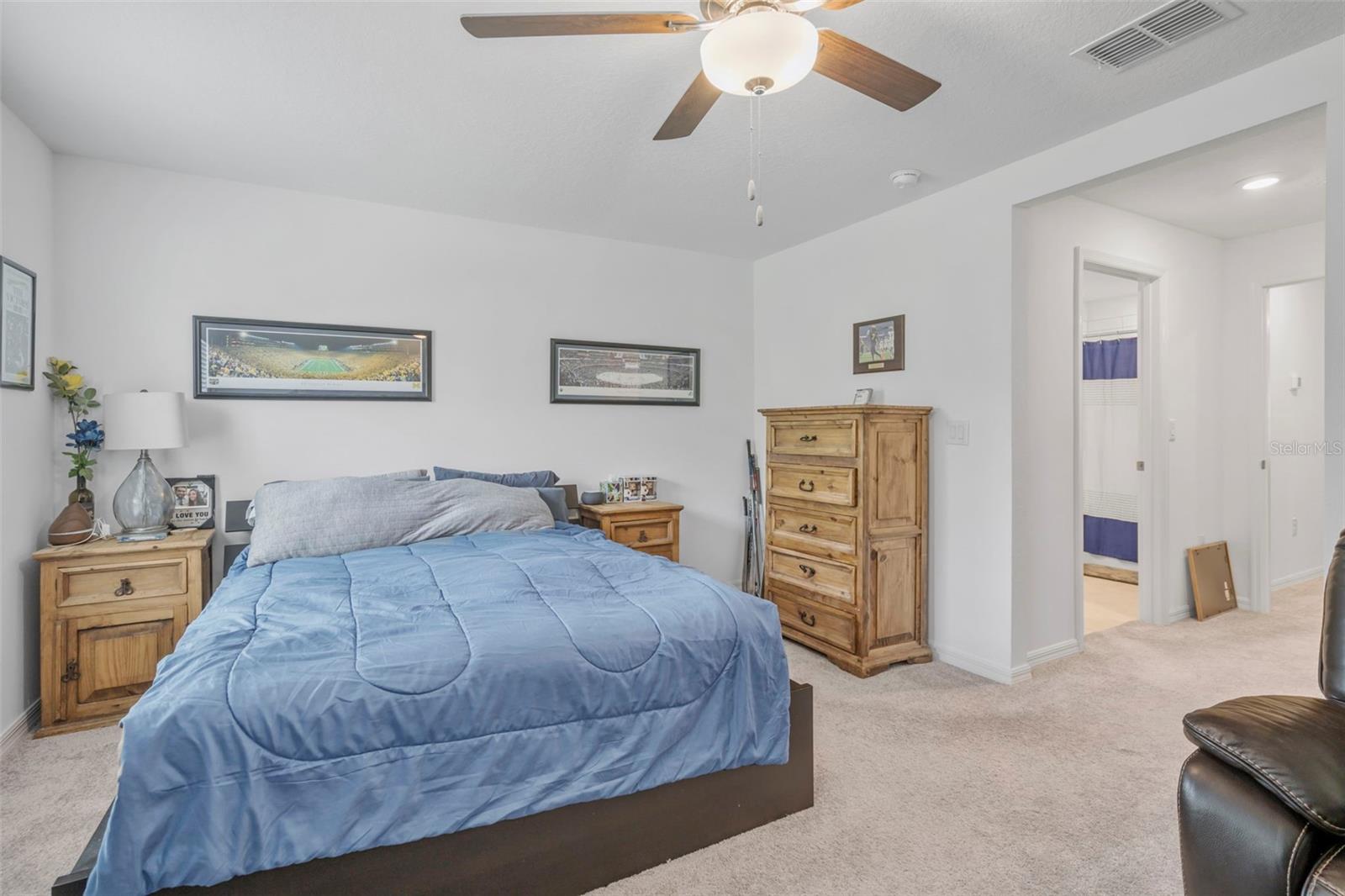 Image 20 of 40 For 6033 Acara Lane