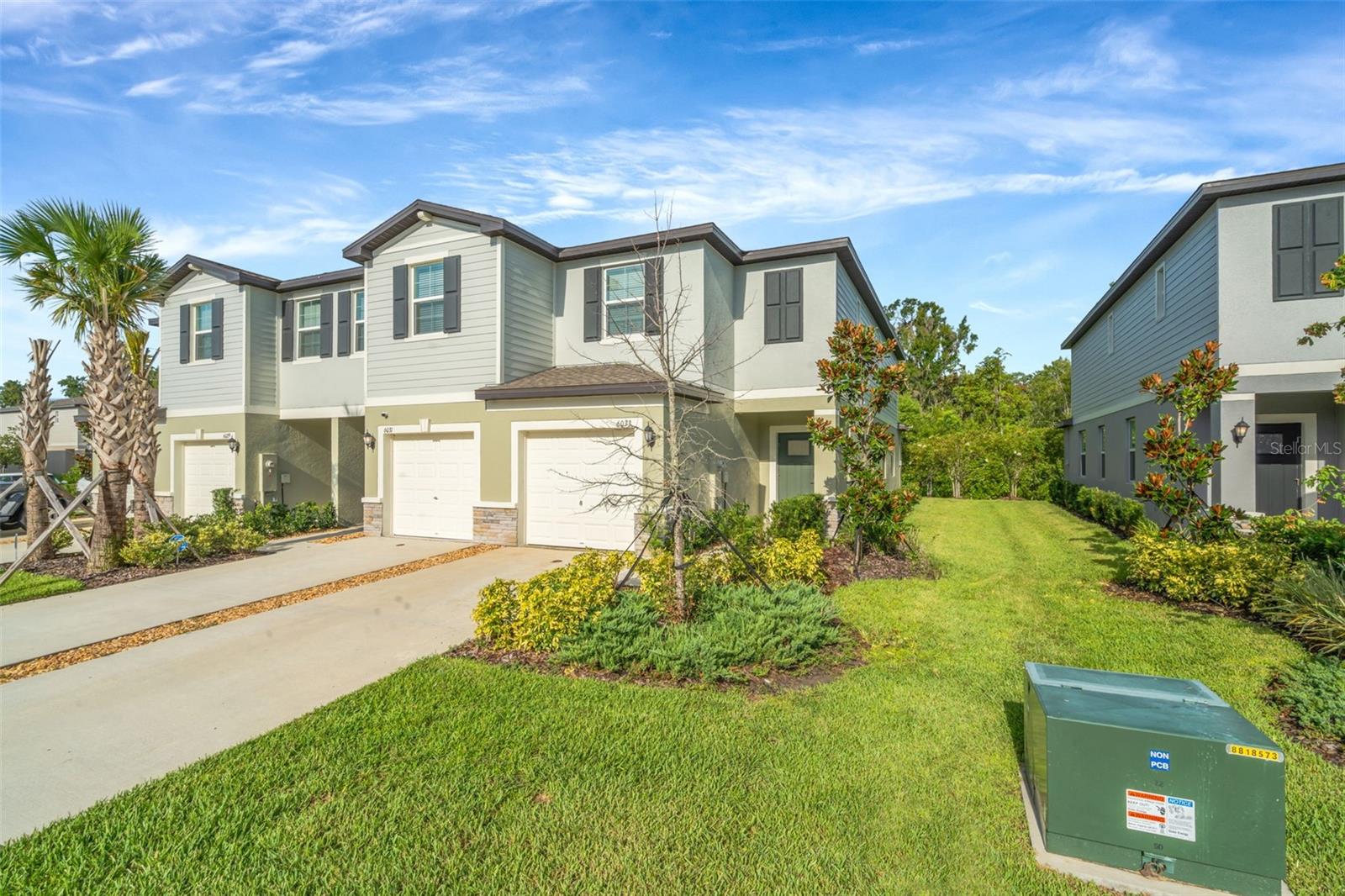 Image 3 of 40 For 6033 Acara Lane