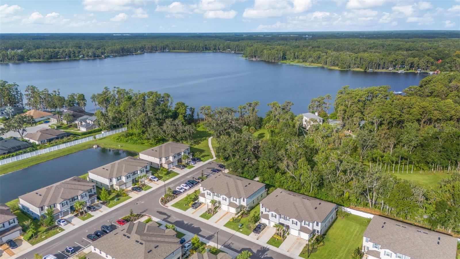 Image 32 of 40 For 6033 Acara Lane