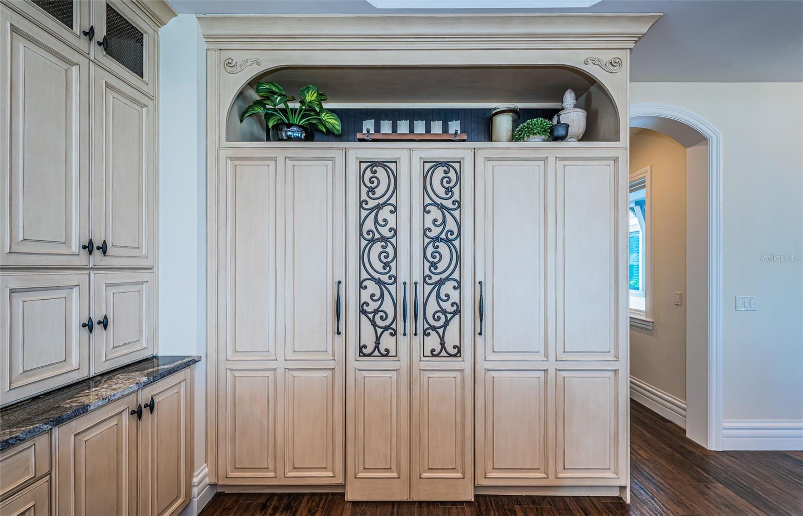 Listing photo id 23 for 17824 Lee Avenue