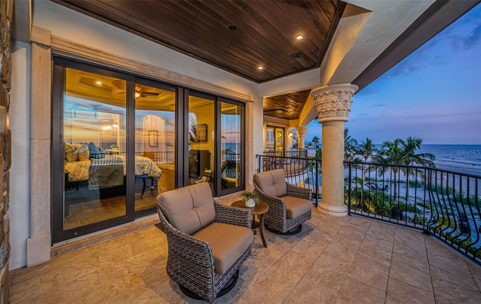 Listing photo id 54 for 17824 Lee Avenue