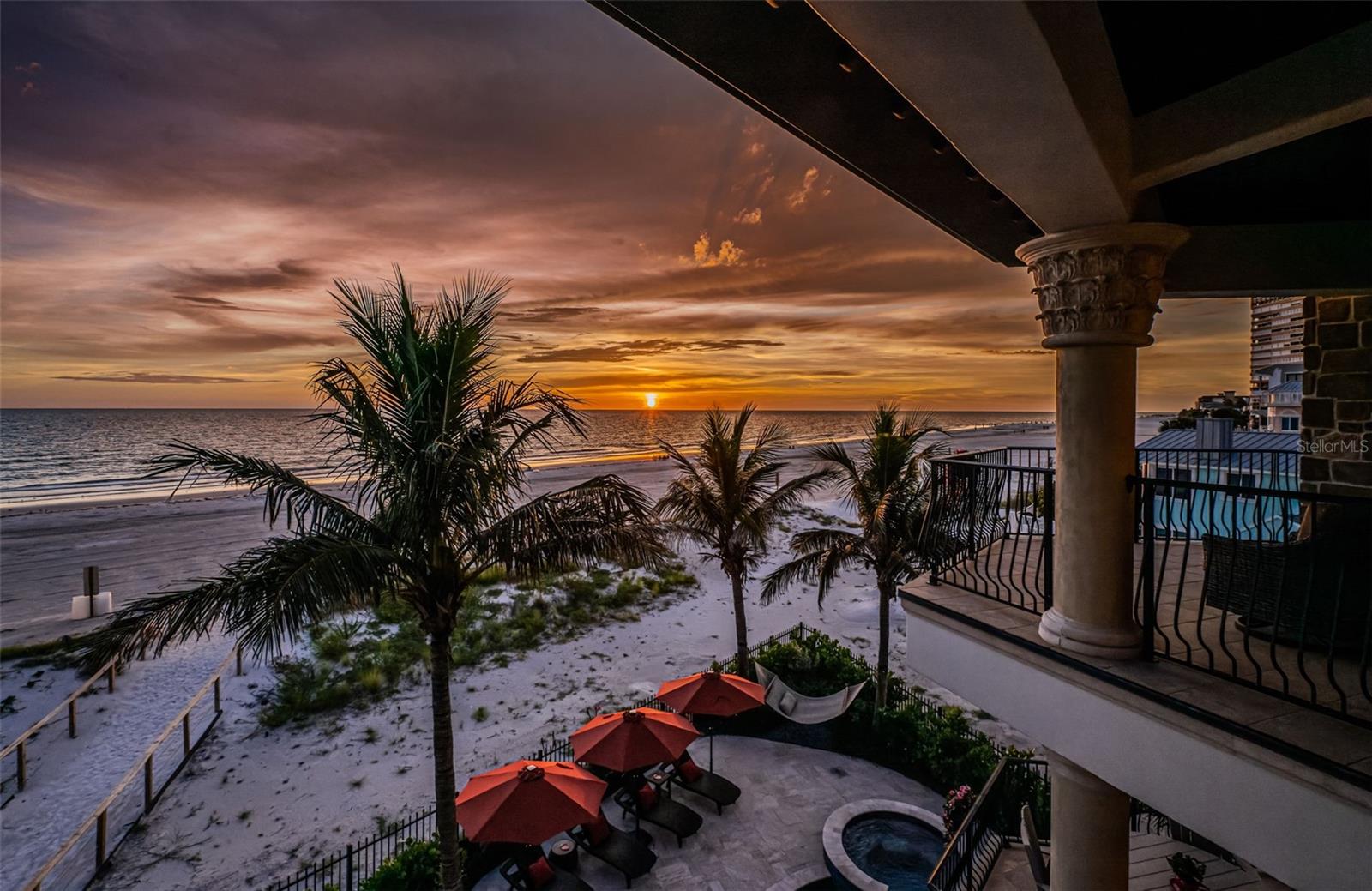 Listing photo id 67 for 17824 Lee Avenue